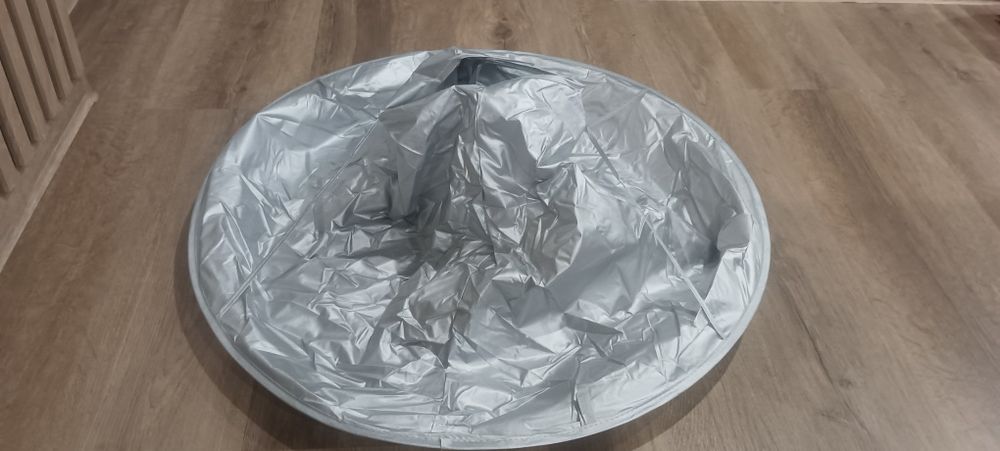 Peleryna fryzjerska do obcinania włosów kołnierz