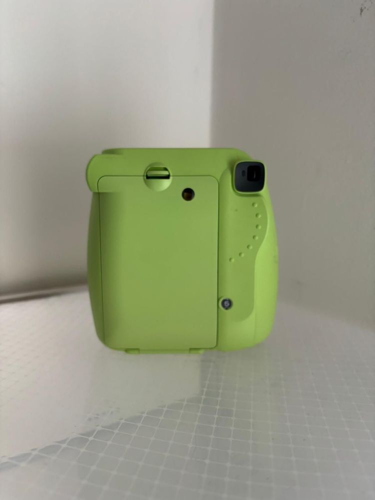 Câmera Instax Mini 9