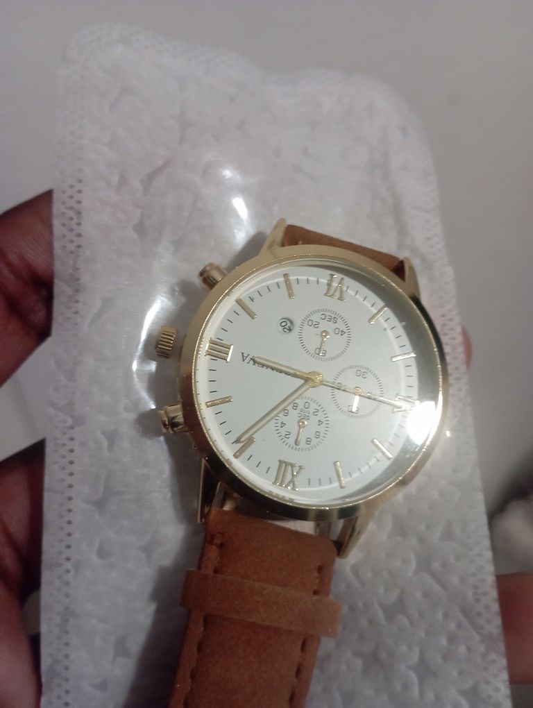 Relógio Geneva de luxo banhado a ouro