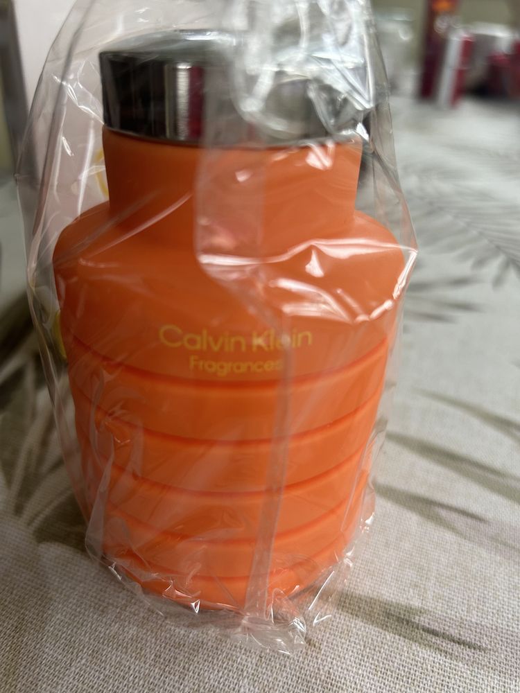 Bidon gumowy Calvin Klein 200-500ml