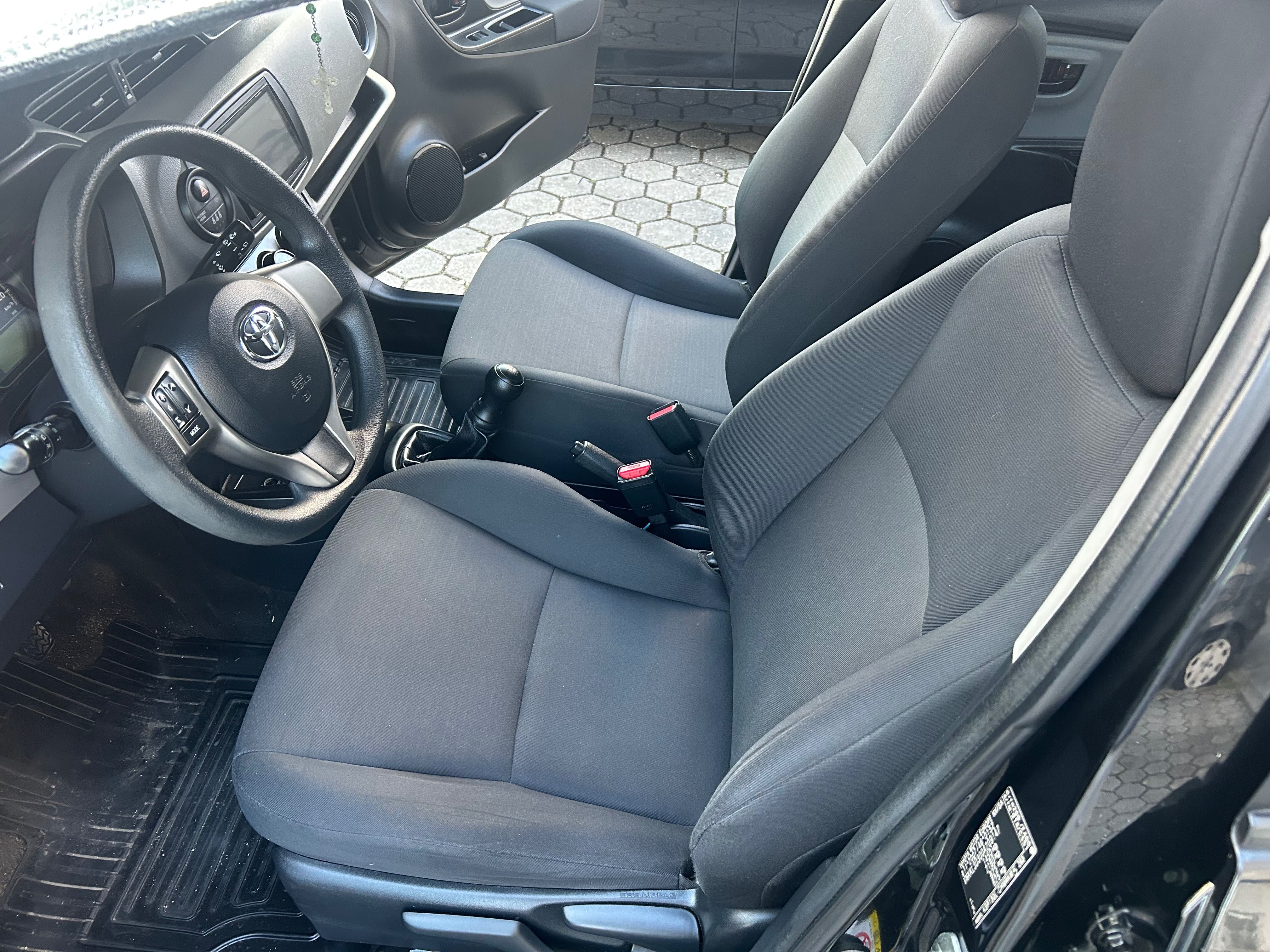 Toyota Yaris 2016