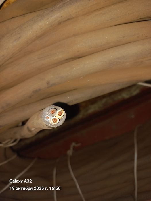 Продам, Кабель бу 4 х жильний 50 метровров