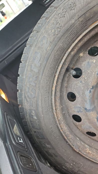 Felgi stalowe wraz z oponami