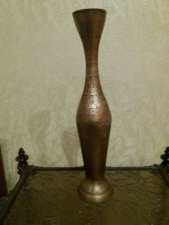Латунная ваза. Индия.