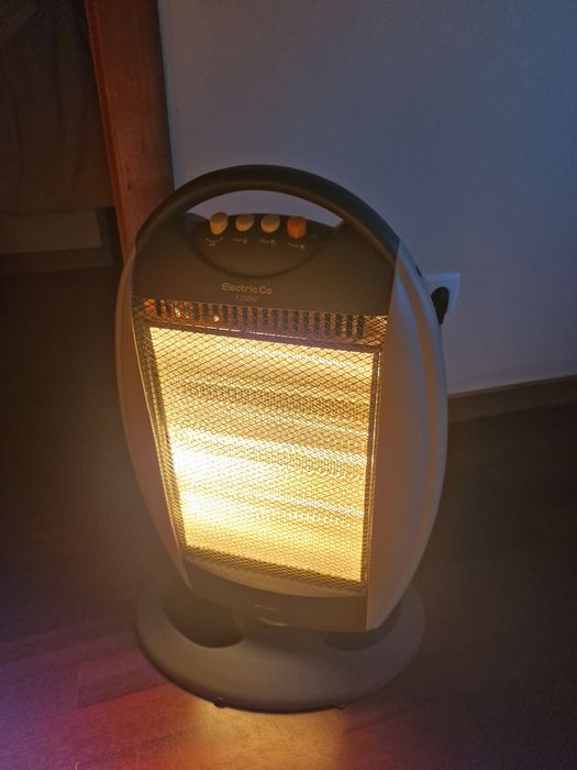 Aquecedor Electronic a funcionar perfeitamente e a rodar.
