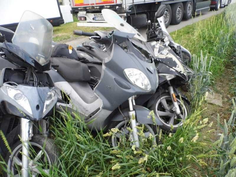 PIAGGIO X9 125 czesci silnik lampa tył gaźnik szyba licznik