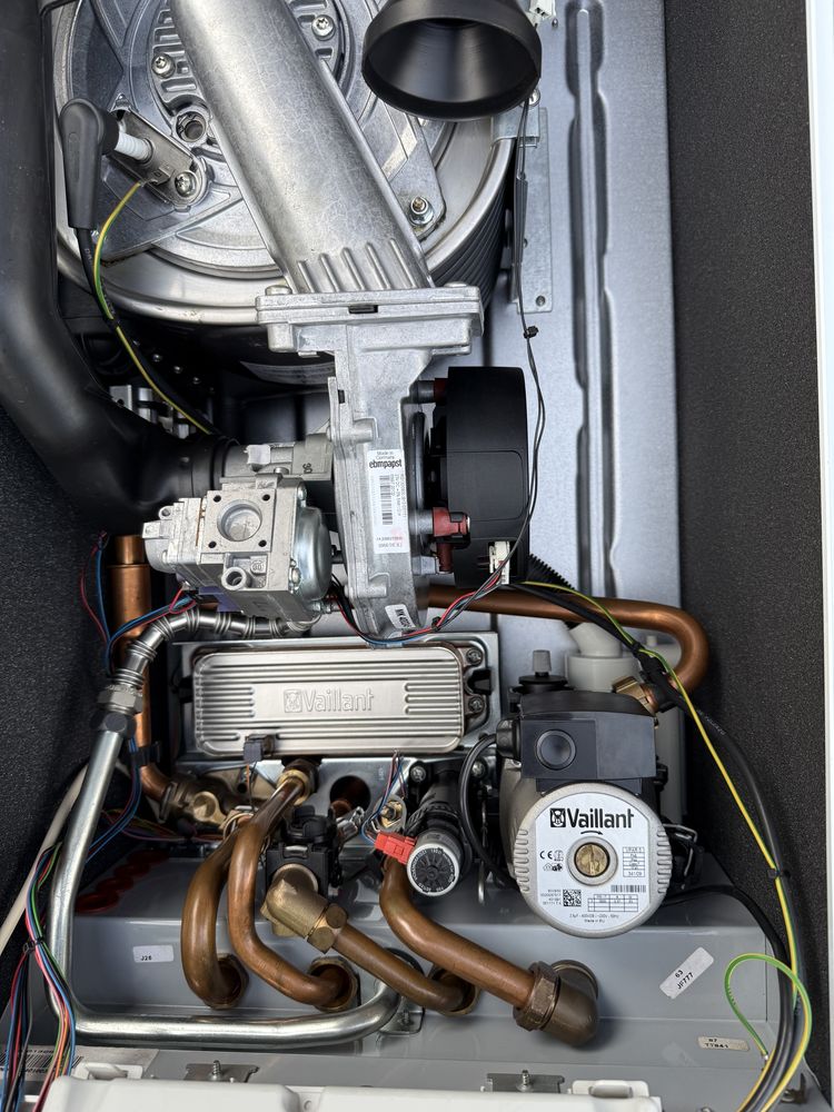 Vaillant t8 Вайлант 24-28kw  Конденсаційний 2 конт котел