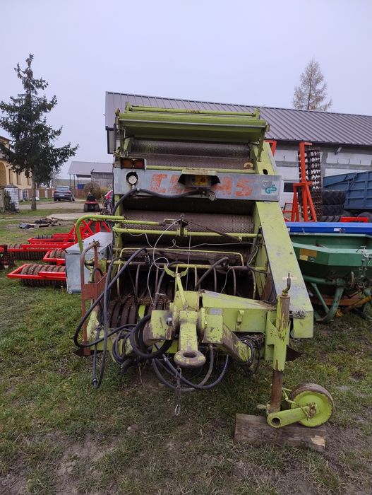 Prasa belujaca Claas 44