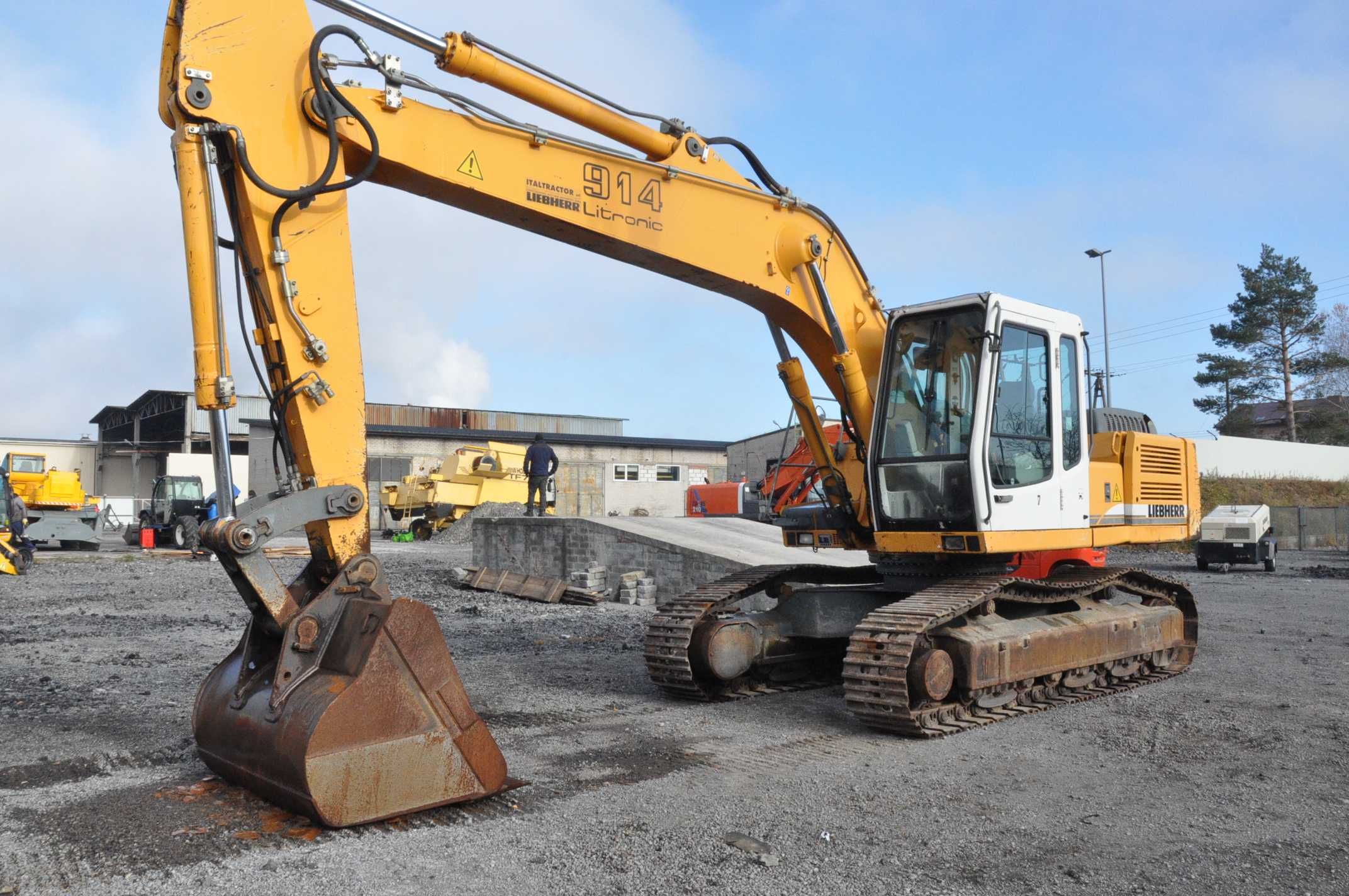 Koparka LIEBHERR 914 Zamiana