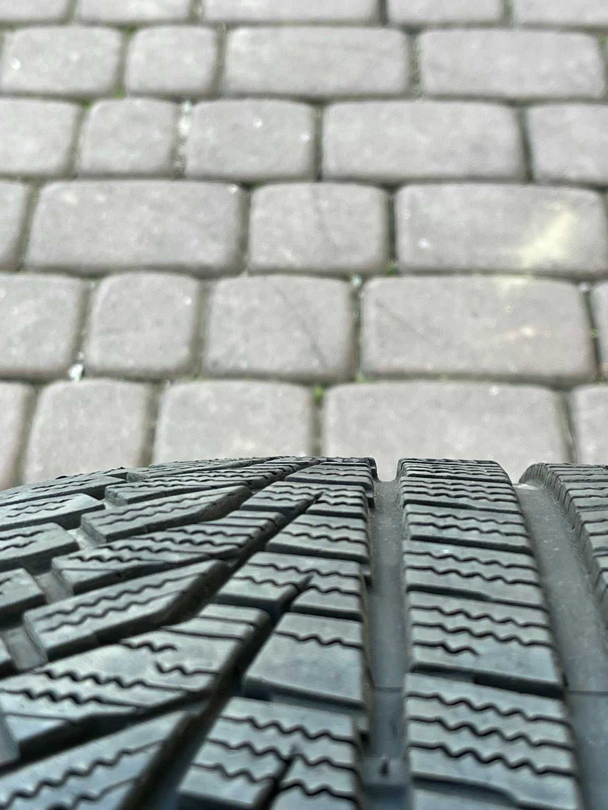 Opony Hankook Winter Icept Evo 2  225/40/18 92V XL FR  2x6mm