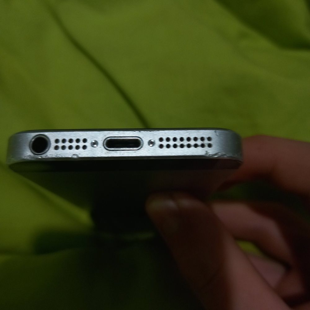 iPhone SE 1 на 64 ГБ