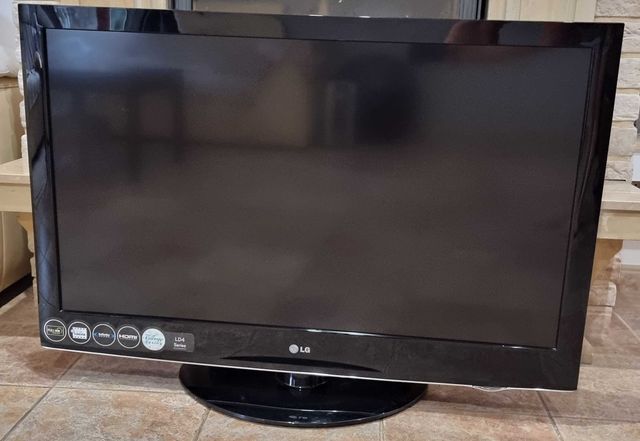 Telewizor 42 cale LG 42LD420 dobry stan NIE uszkodzony