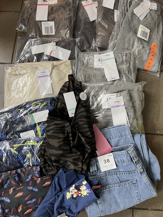 Strój kompielowy r M/L sinsay jednocześciowy nowy