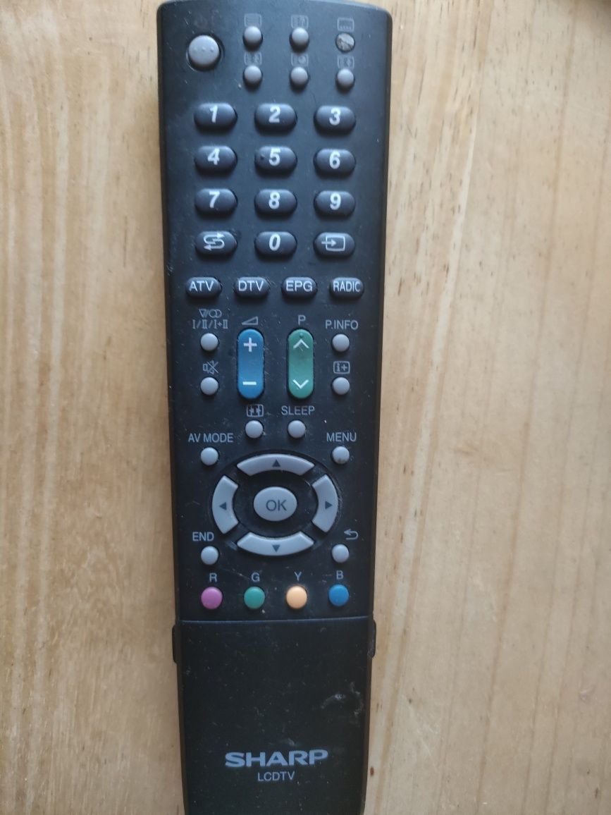 Telewizor HD Sharp 725, 37"