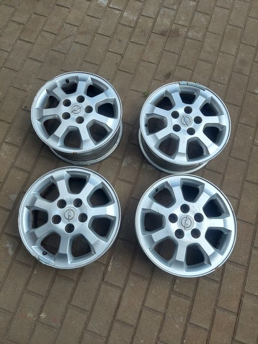 Komplet felg aluminiowych 5 x 110 Orginalne GM Opel 6.0 X 15 ET 43