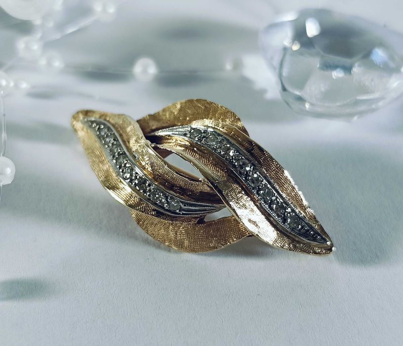 Złota broszka brylant 5,50G 417