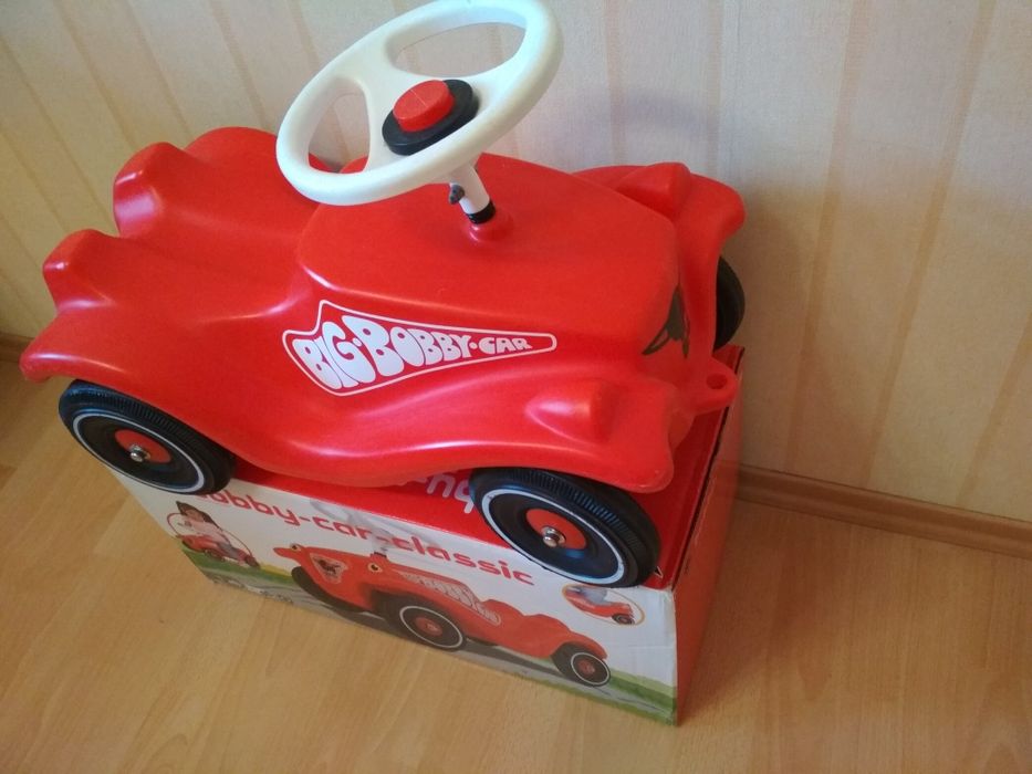 Jeździk big-booby car