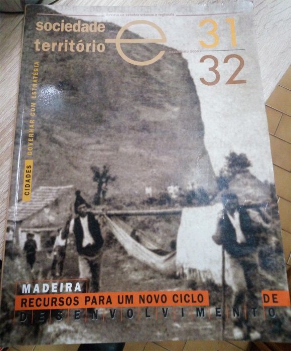 Vários Livros de Direito, Política, Seguros, Sociedade e Território