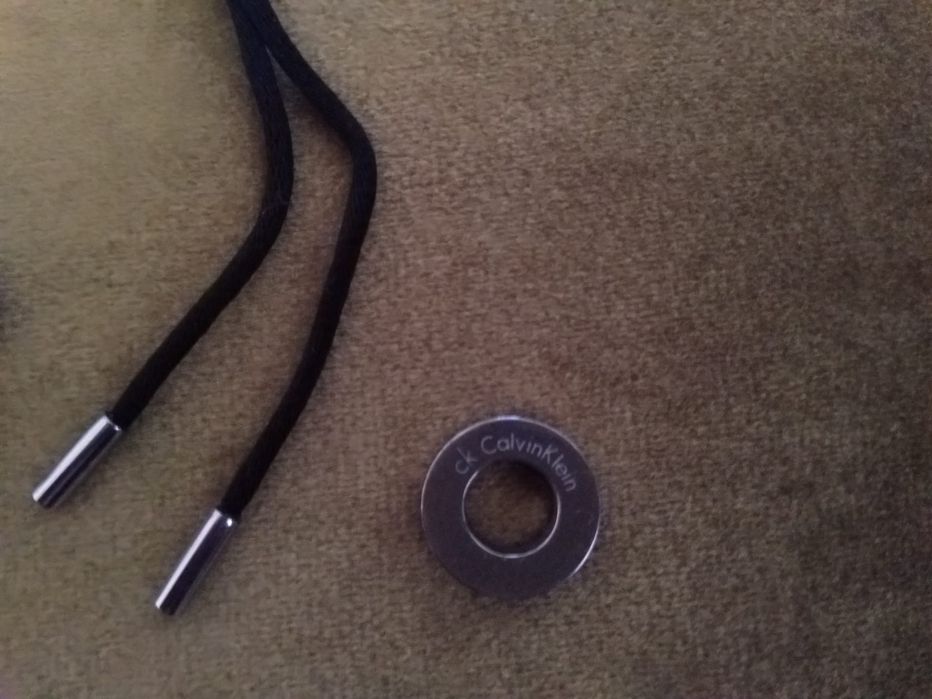 Adereços Calvin Klein Originais para Fio