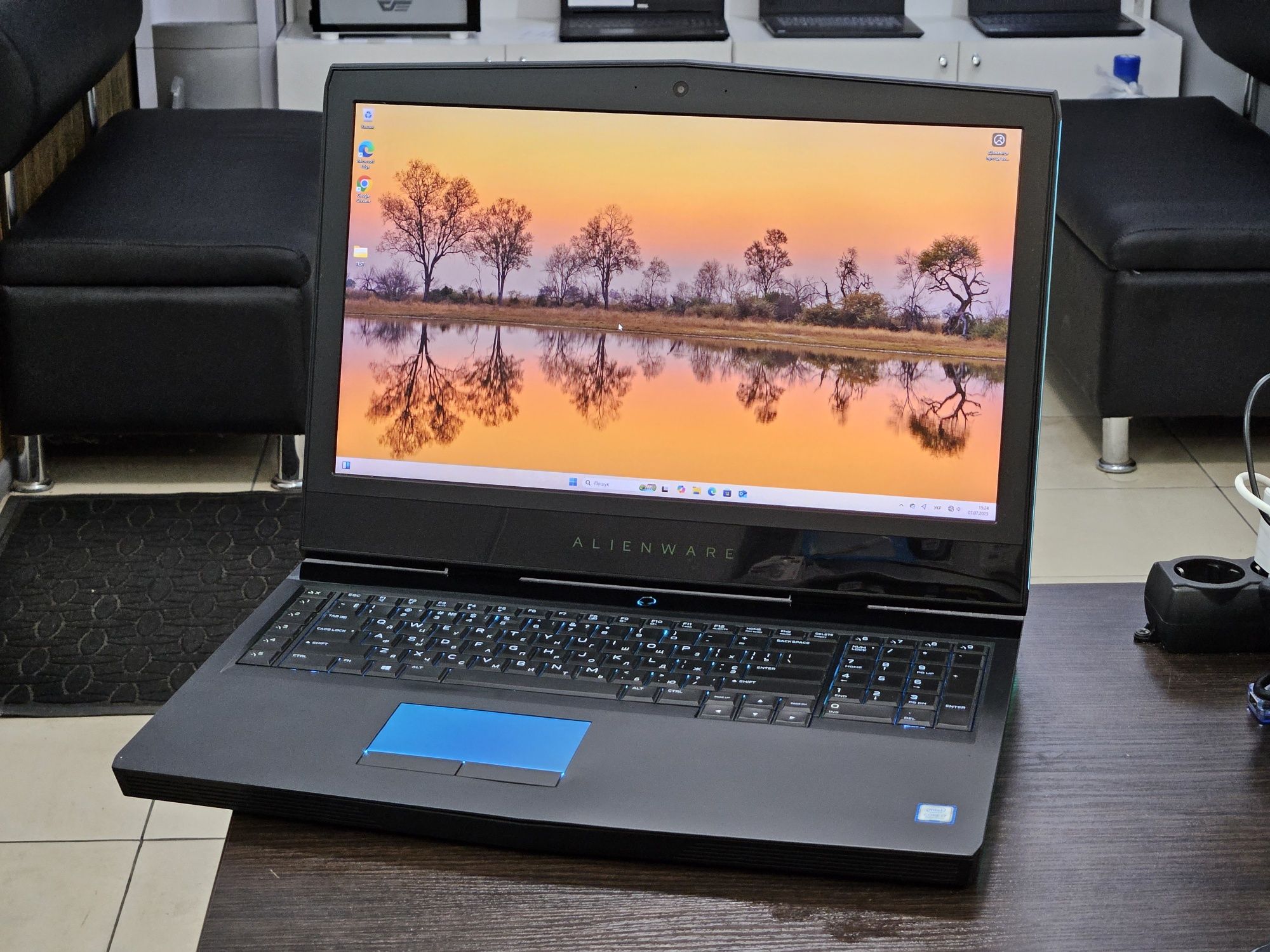 Dell Alienware 17 Core i7 32gb gtx1070 8gb