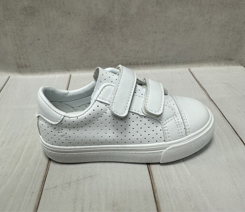Білі шкіряні дитячі кеди Apawwa з перфарацією 19-28