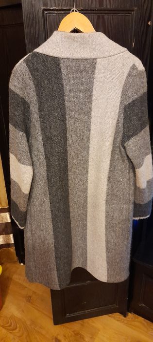 Elegancki kardagan-płaszcz na jesień, wiosnę  roz L
