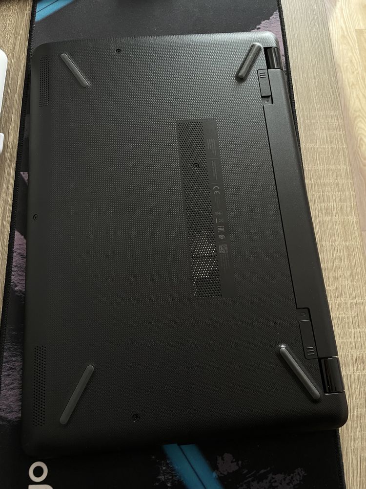 Ноутбук HP 15-ra023ur Black