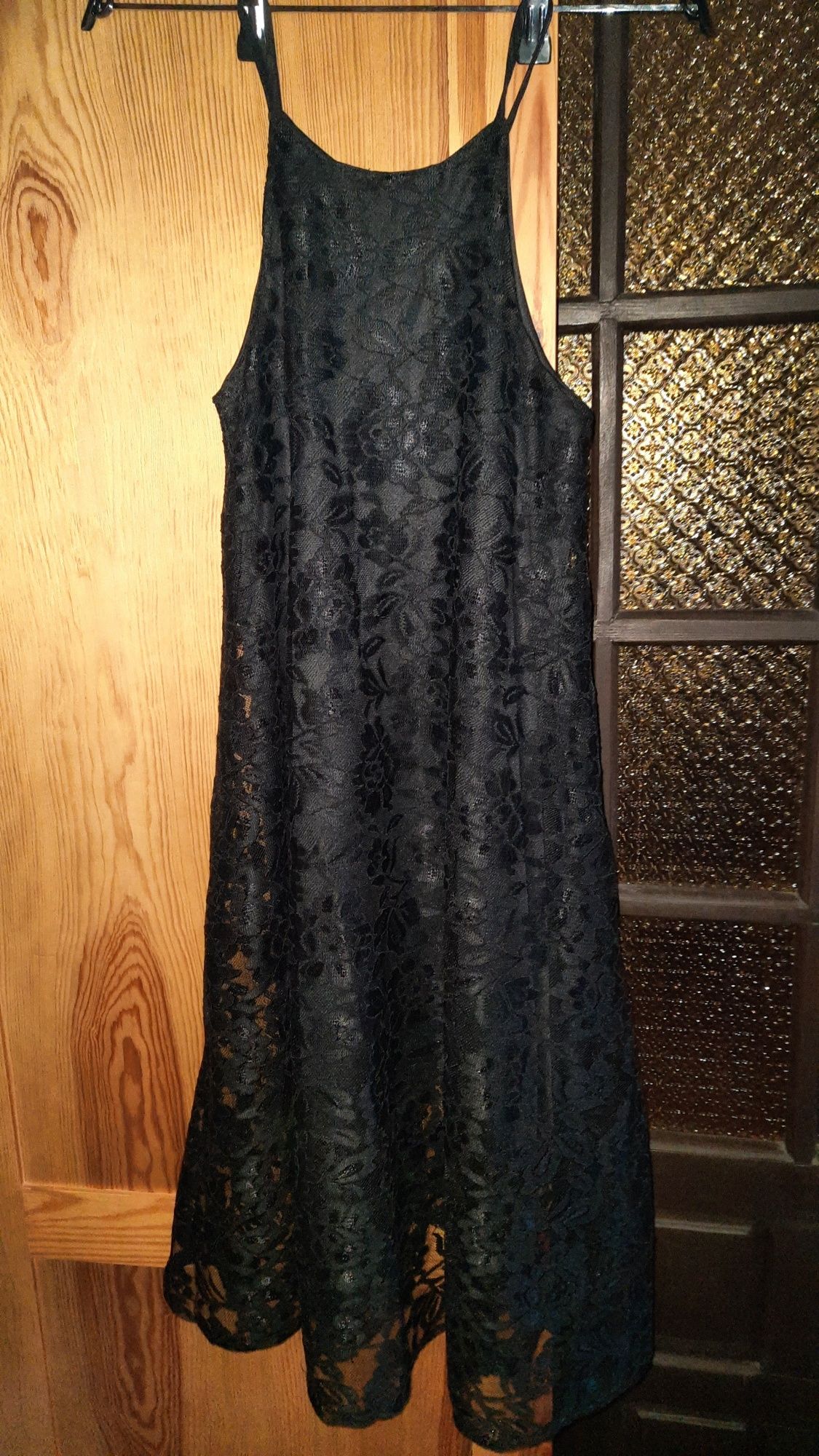 Czarna koronkowa sukienka 36