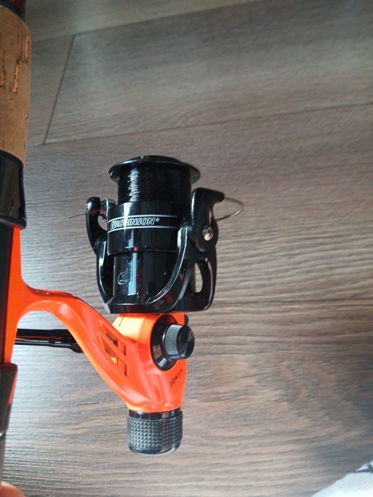 Sprzedam wentke kij jaxon kolowrotek robinson 270 wysokość  10-40g