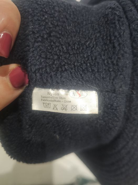 Chapéu impermeável forrado