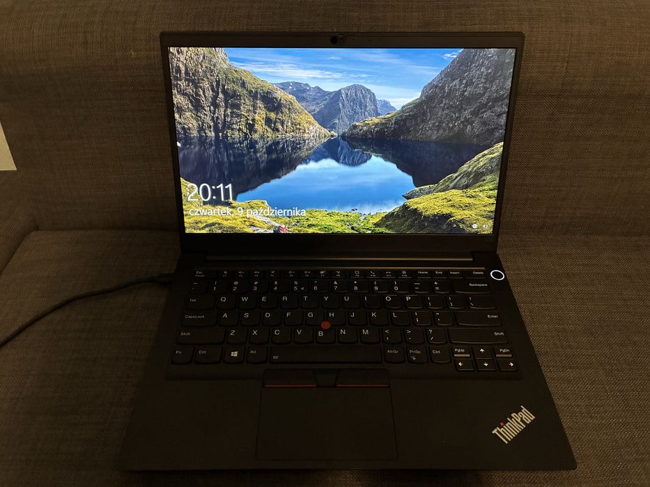 Lenovo ThinkPad E14 Gen 2 – Ryzen 3 / 8GB / 256GB SSD – Stan bdb