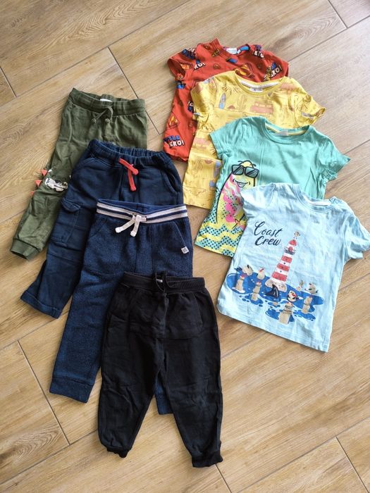 Spodnie i koszulki  dla chłopca 98