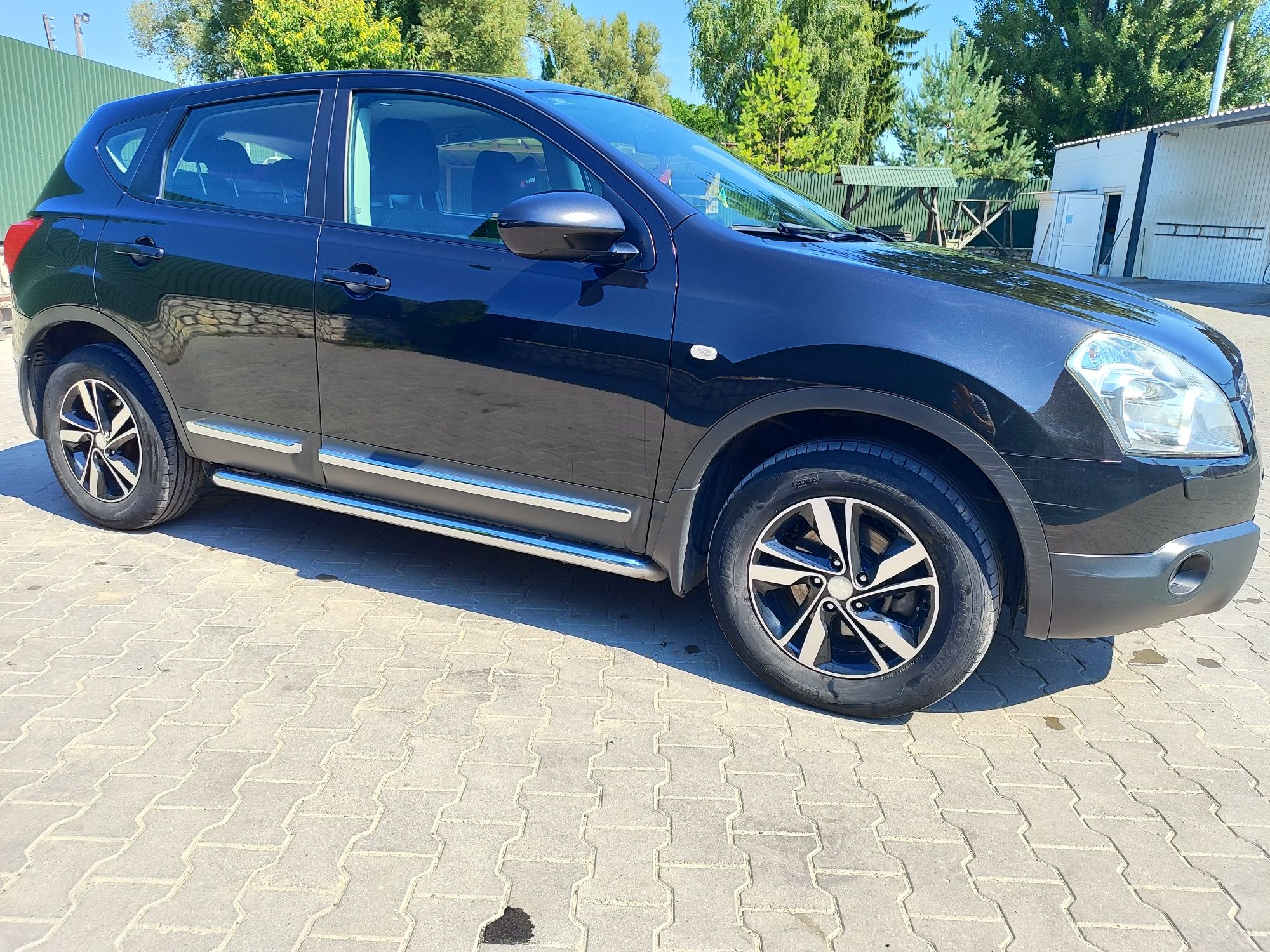 Продам Nissan Qashqai 4WD
Автомобіль перебував в одній родин
