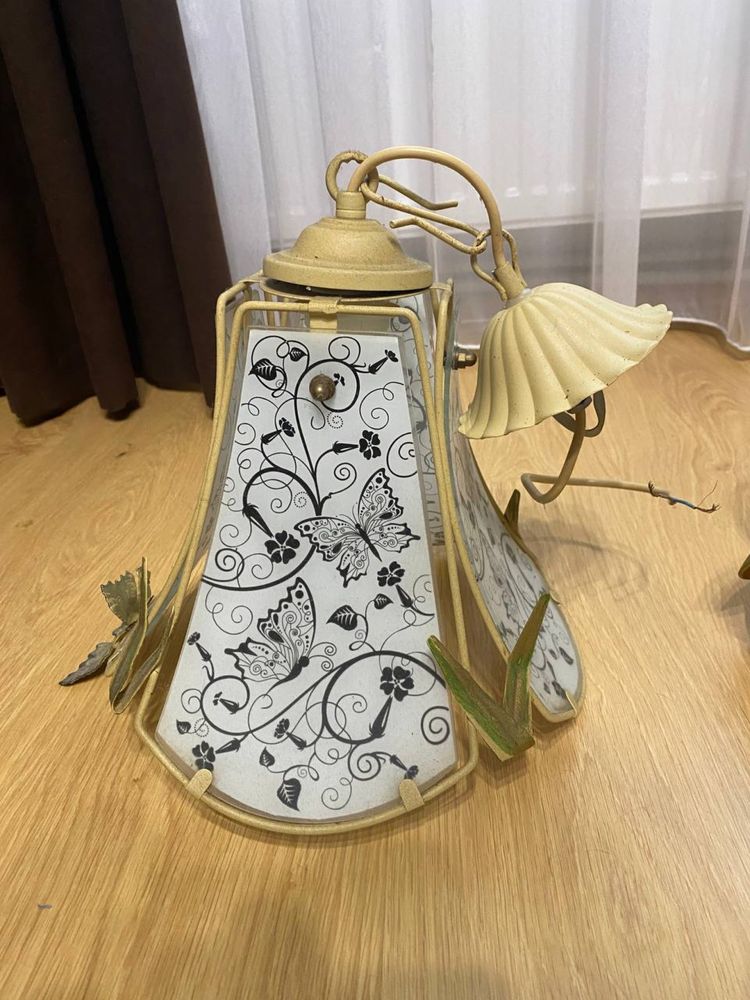 Продам люстри кімнатні декоративні