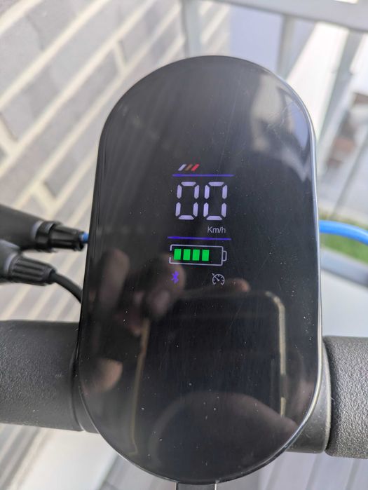 Продаю електричний самокат
ACER PREDATOR Electric Scooter Series 5