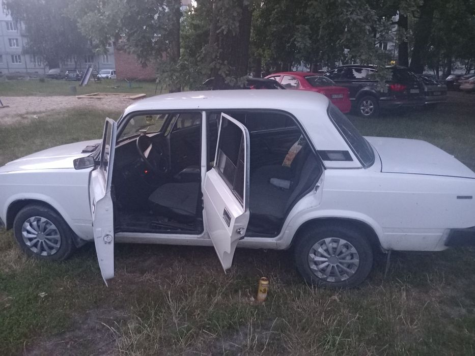 Хорошая машина едит бодро