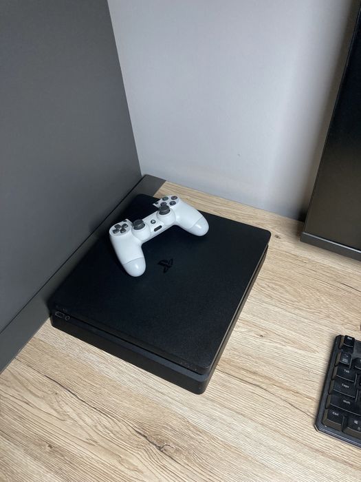 Playstation 4 slim 1tb