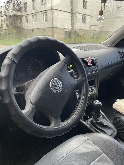 Терміново Продам volkswagen golf 4