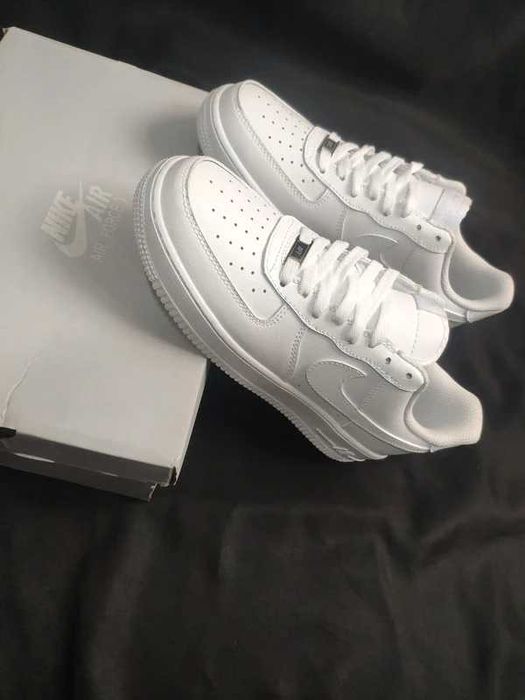 Buty meskie Nike Air Force 1 Low White R.39