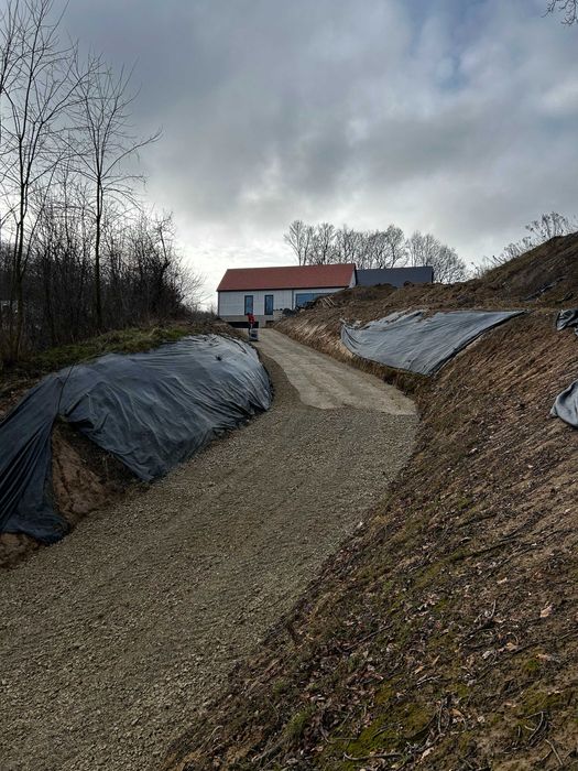 Usługi Koparką oraz koparko-Ładowarką, Transport wywrotką, Wyburzenia