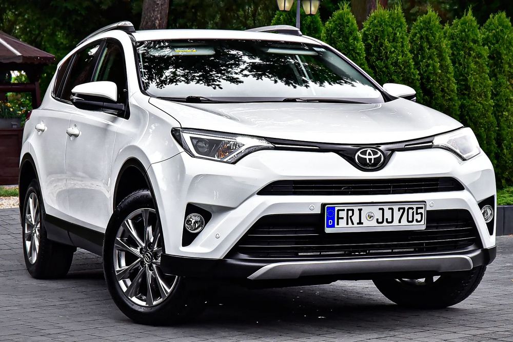 Toyota RAV4 2,0 ben ! 4x4 ! Prestige ! Kamera ! Navi ! LED ! Jak nowy ! Niemcy !