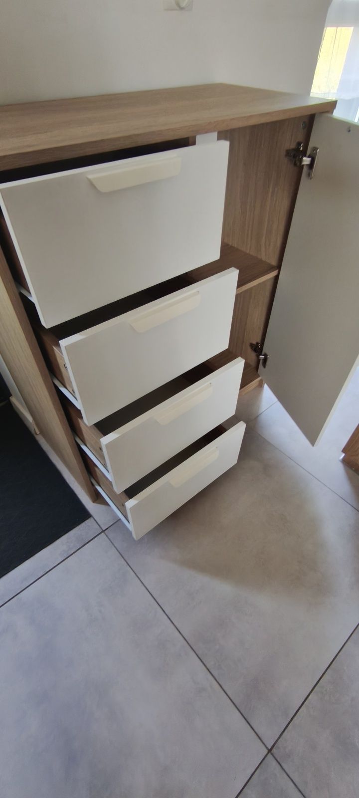 Komoda z szufladami