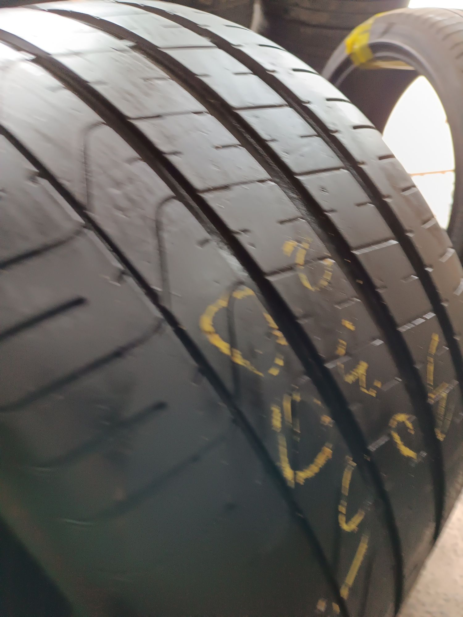 Шини літо Pirelli 305/30/20 5,8mm 2019р.