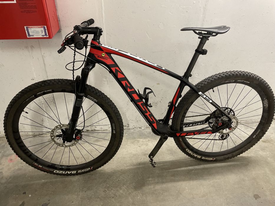 Mtb, Kross level b9, full karbon, koła dt karbon wartość 4k