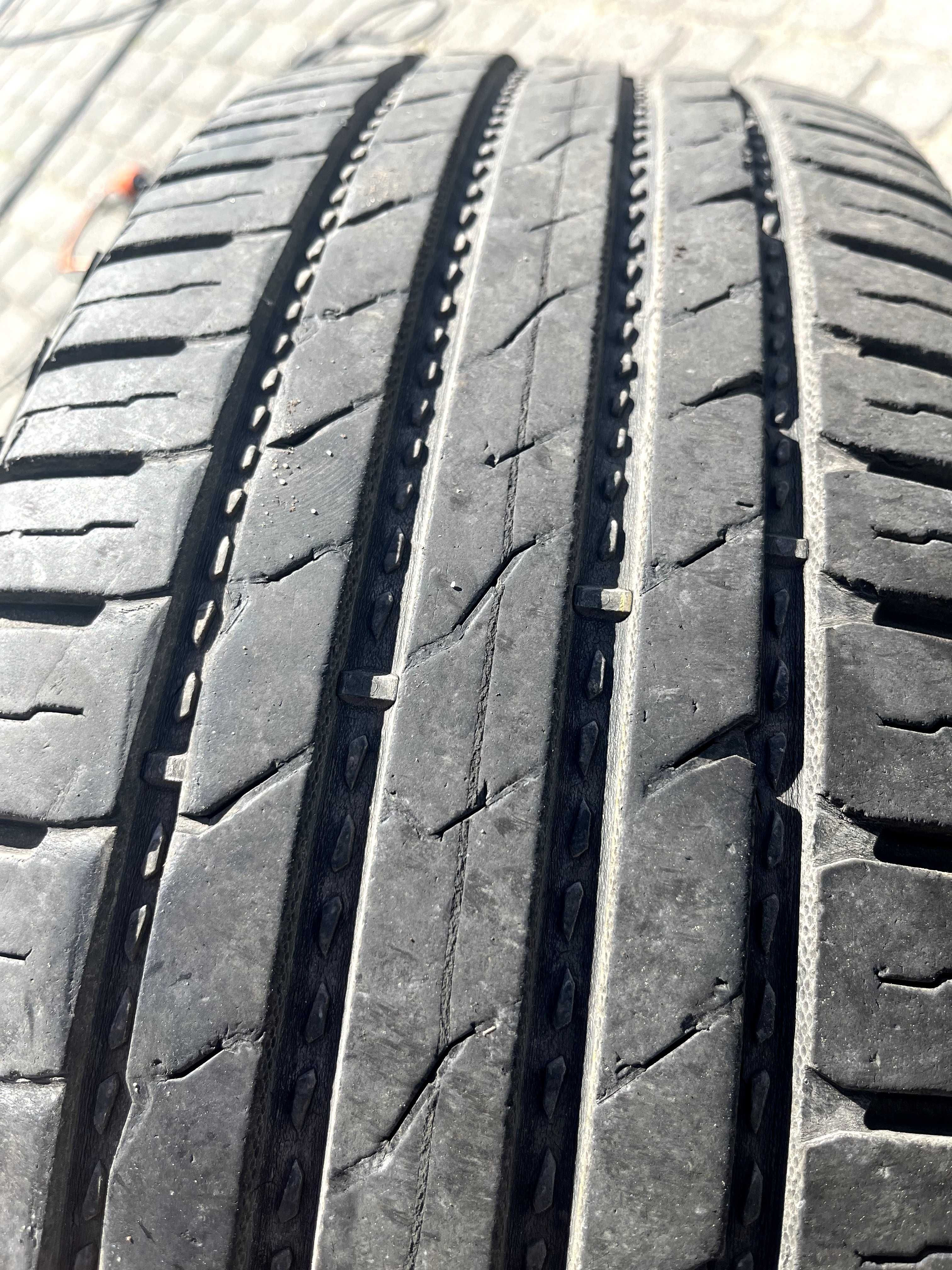 Opony letnie Nokian 235/65/17 108H XL komplet SUV XC60