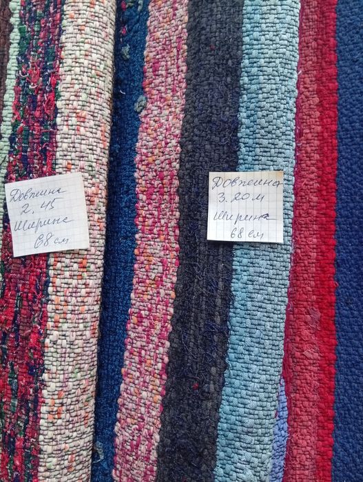 Продам скатертини радюжки нові