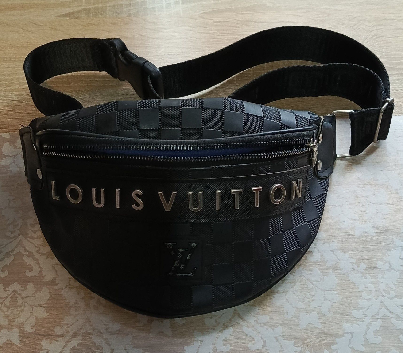 Бананка чоловіча-жіноча LOUIS VUITTON