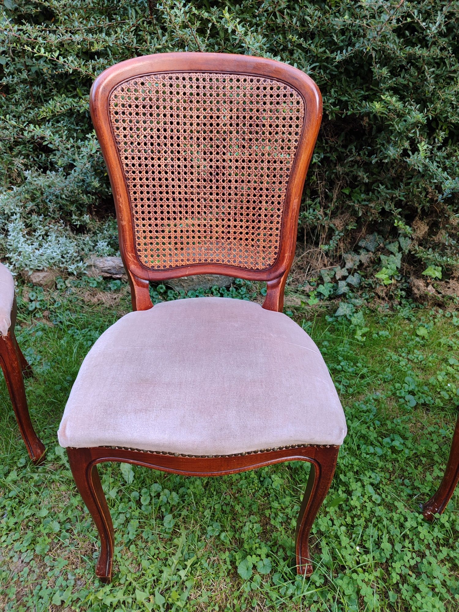 4 krzesła stylowe do salonu krzesło