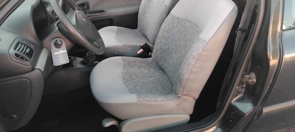 Renault Clio 1.5 DCI 82 Cavalos