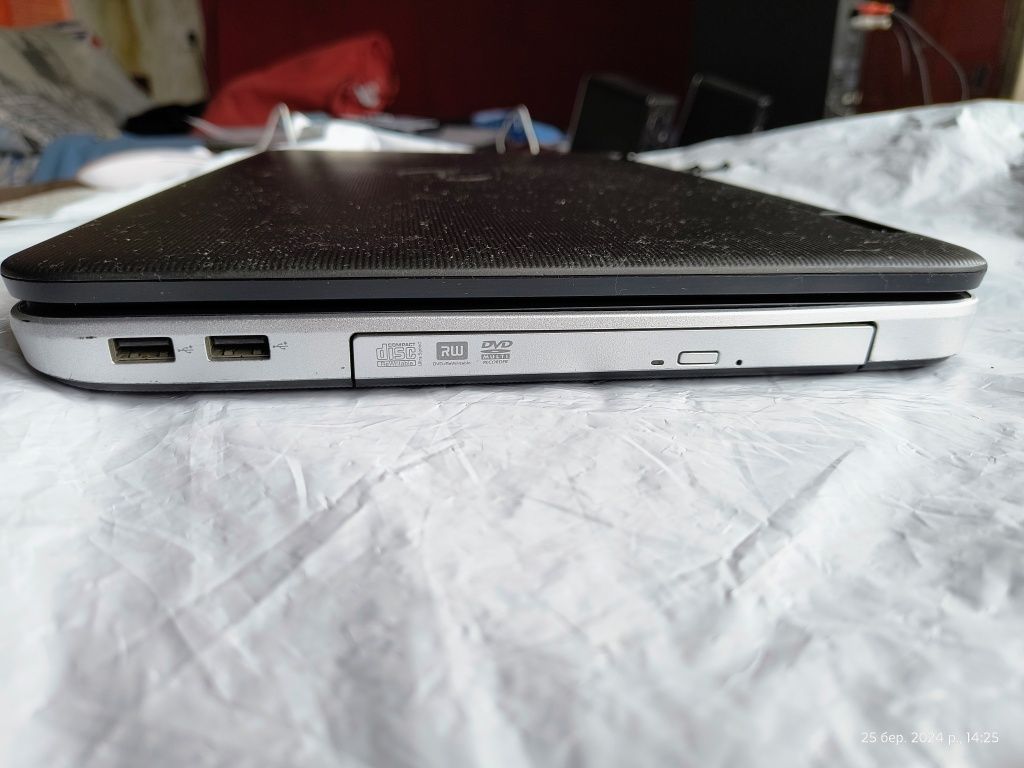 Надійний Dell Vostro 1540 Core i5 RAM 4 GB HDD 250 GB Intel HD